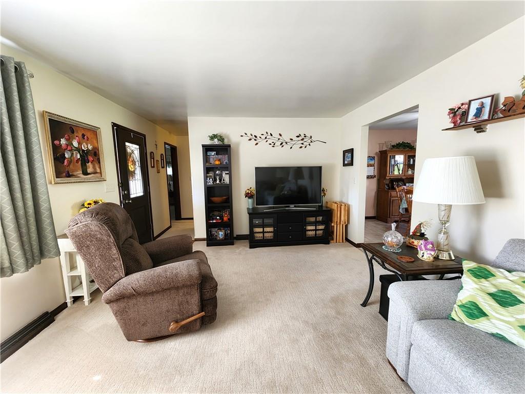 129 Ruth Place Belle Vernon, PA 15012 - Photo 3 of 25 Gallery Image 3