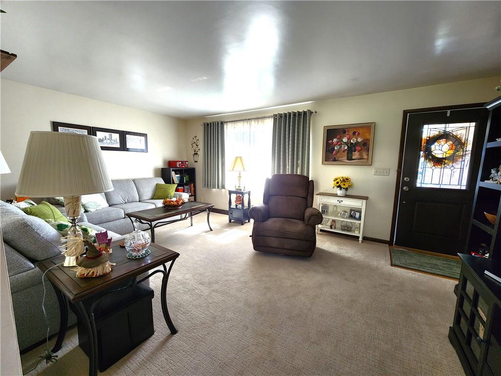 129 Ruth Place Belle Vernon, PA 15012 - Photo 4 of 25 Gallery Image 4