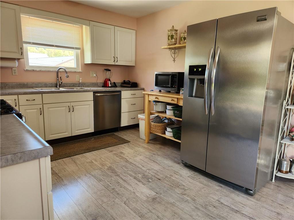 129 Ruth Place Belle Vernon, PA 15012 - Photo 7 of 25 Gallery Image 7