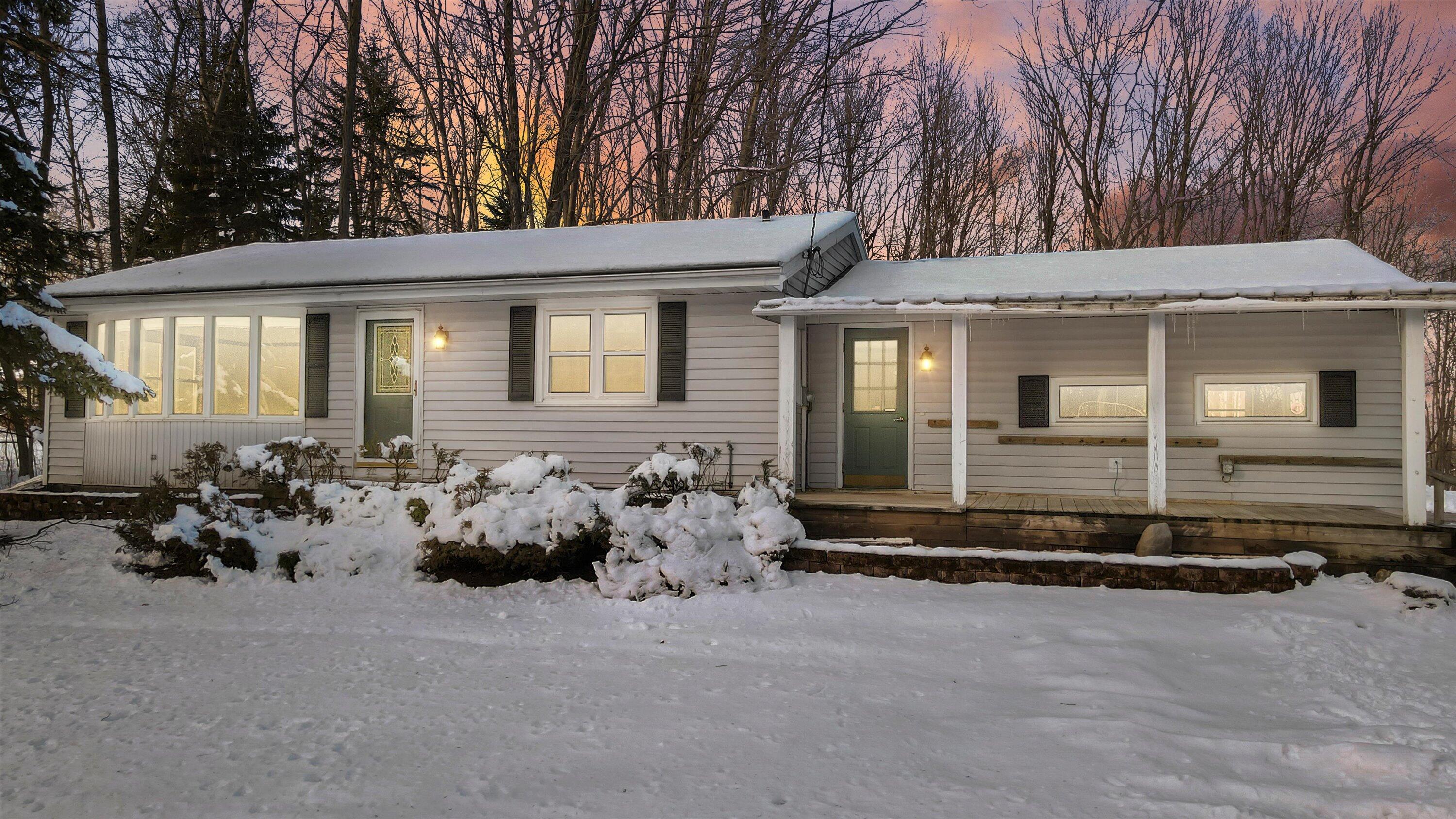 W6364 Westwind Rd, Plymouth