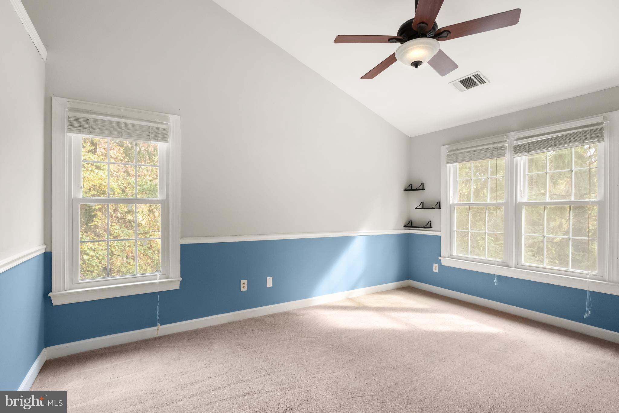 3601 Ransom Place Alexandria, VA 22306 - Photo 30 of 60 an empty room with windows and fan