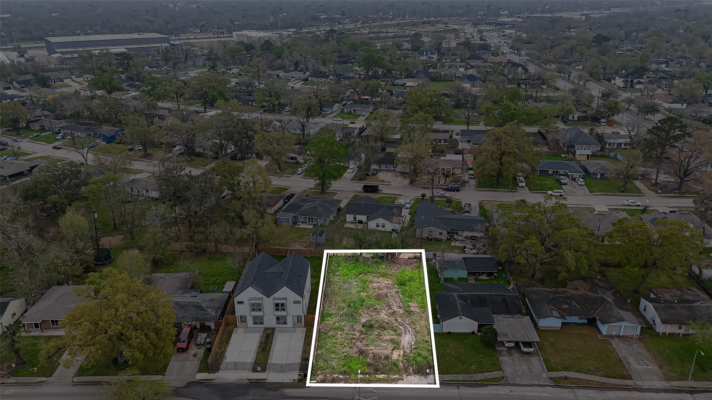 5224 Dewberry Street Houston, TX 77021 - Photo 8 of 9 an aerial view of a house with yard