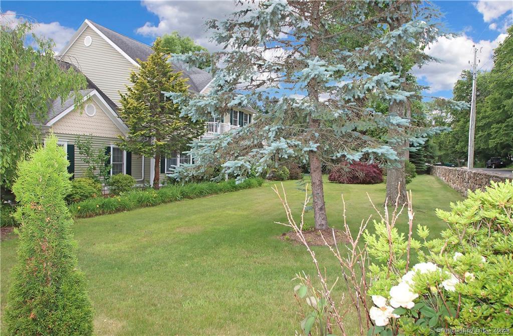 109 Davis Road Seymour, CT 06483 - Photo 11 of 33