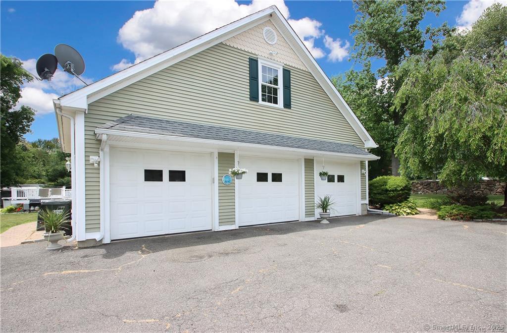 109 Davis Road Seymour, CT 06483 - Photo 16 of 33