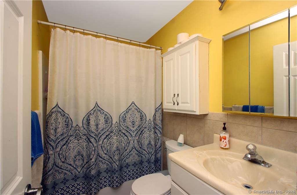 109 Davis Road Seymour, CT 06483 - Photo 21 of 33