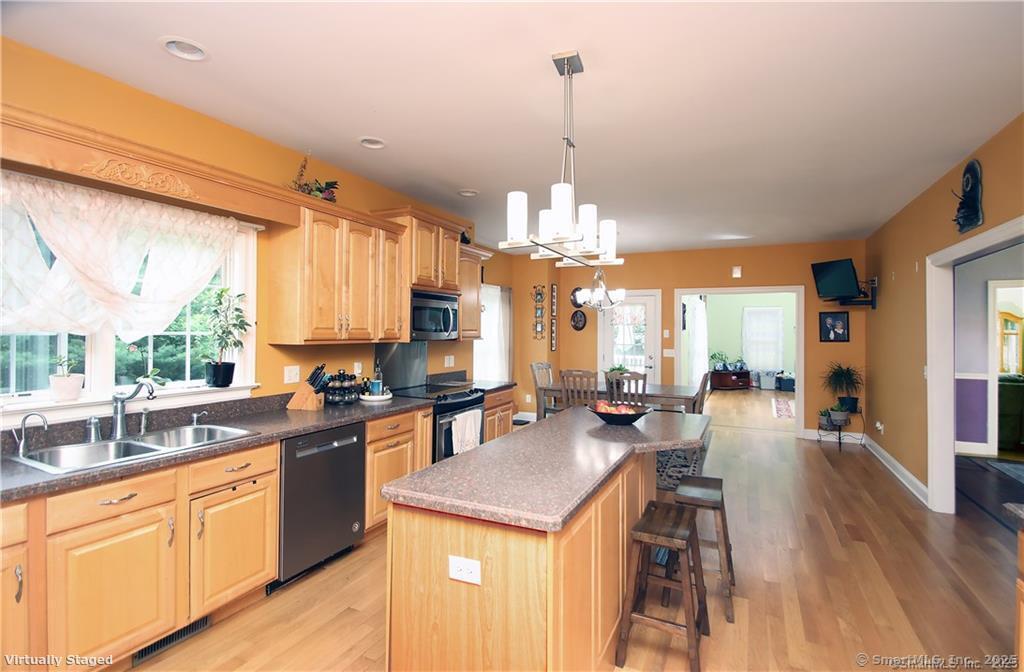 109 Davis Road Seymour, CT 06483 - Photo 8 of 33
