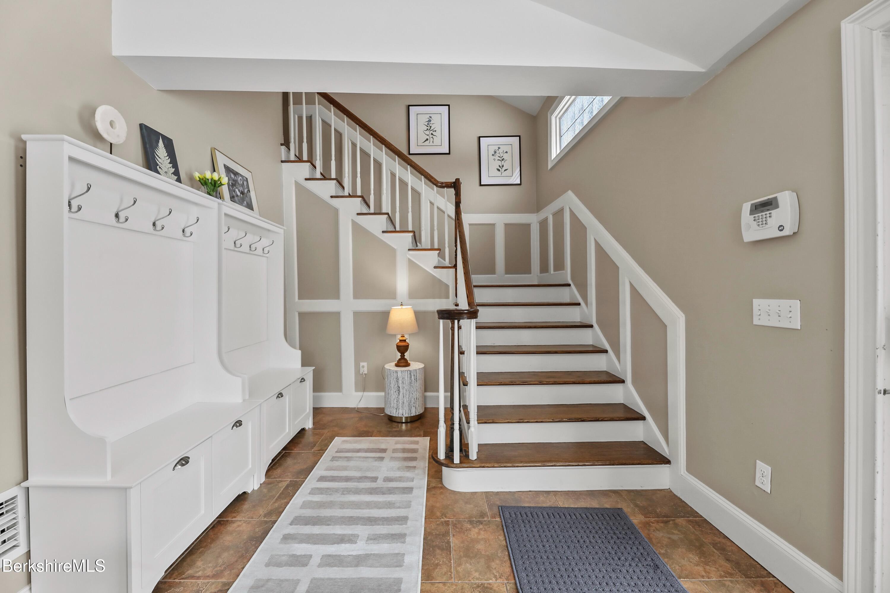 1 Devon Road Stockbridge, MA 01262 - Photo 36 of 58 165 Foyer