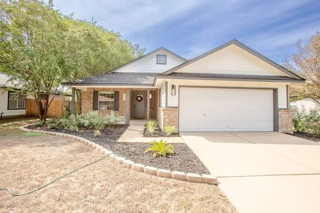$322,000 | 617 Barbara Way, Bastrop, TX 78602