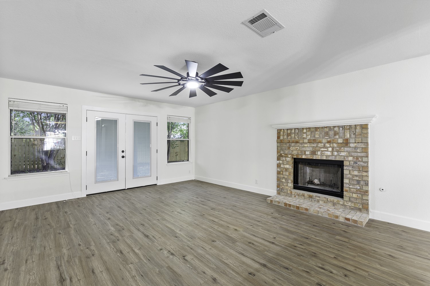 617 Barbara Way Bastrop, TX 78602 - Photo 13 of 39