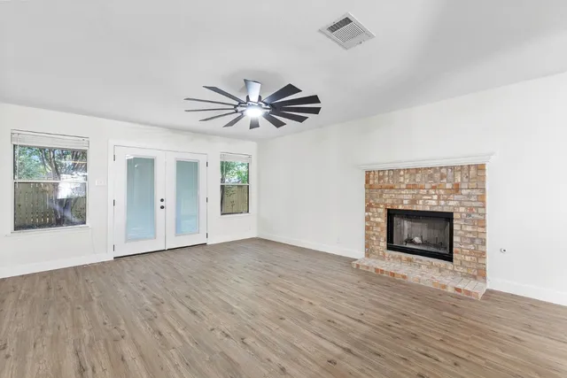 $322,000 | 617 Barbara Way, Bastrop, TX 78602