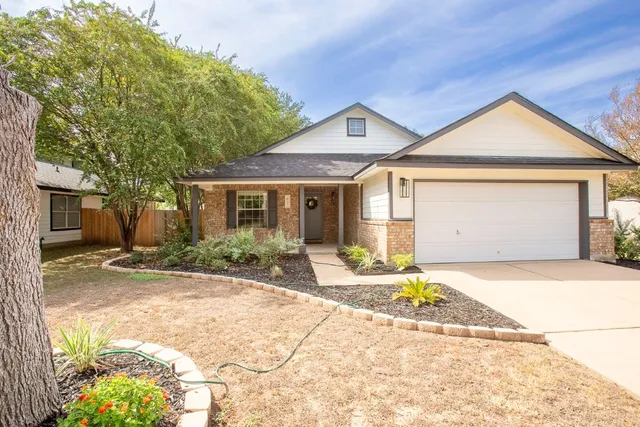 $322,000 | 617 Barbara Way, Bastrop, TX 78602