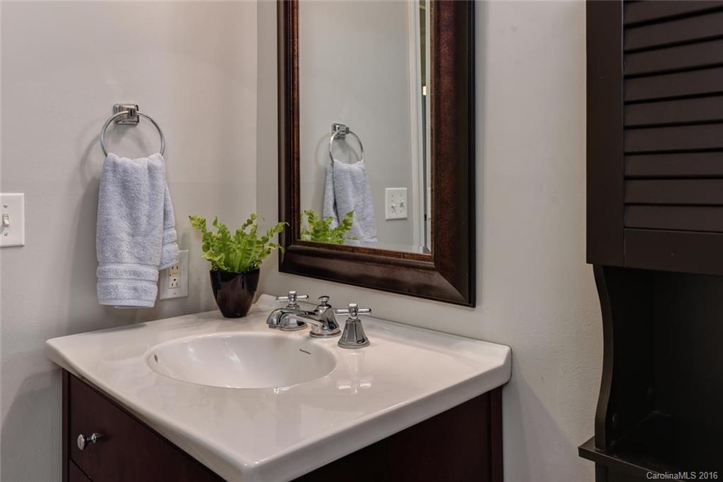 78 Lovers Loop Road Asheville, NC 28803 - Photo 14 of 24 Gallery Image 14