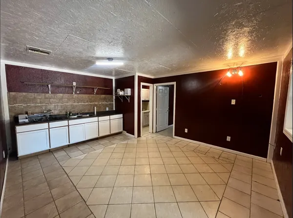 $3,750 | 12926 Emmett Road, Houston, TX 77041