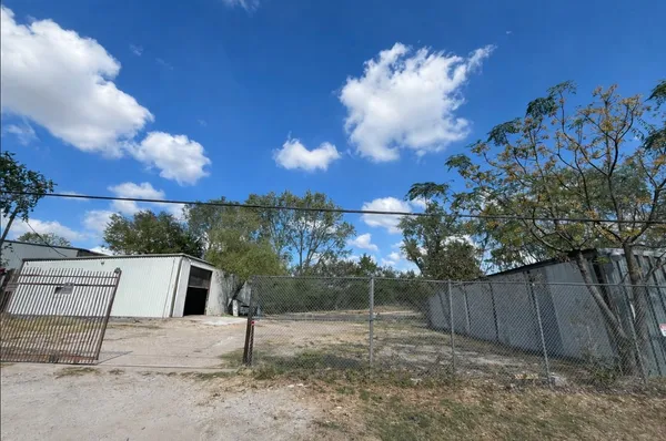 $3,750 | 12926 Emmett Road, Houston, TX 77041