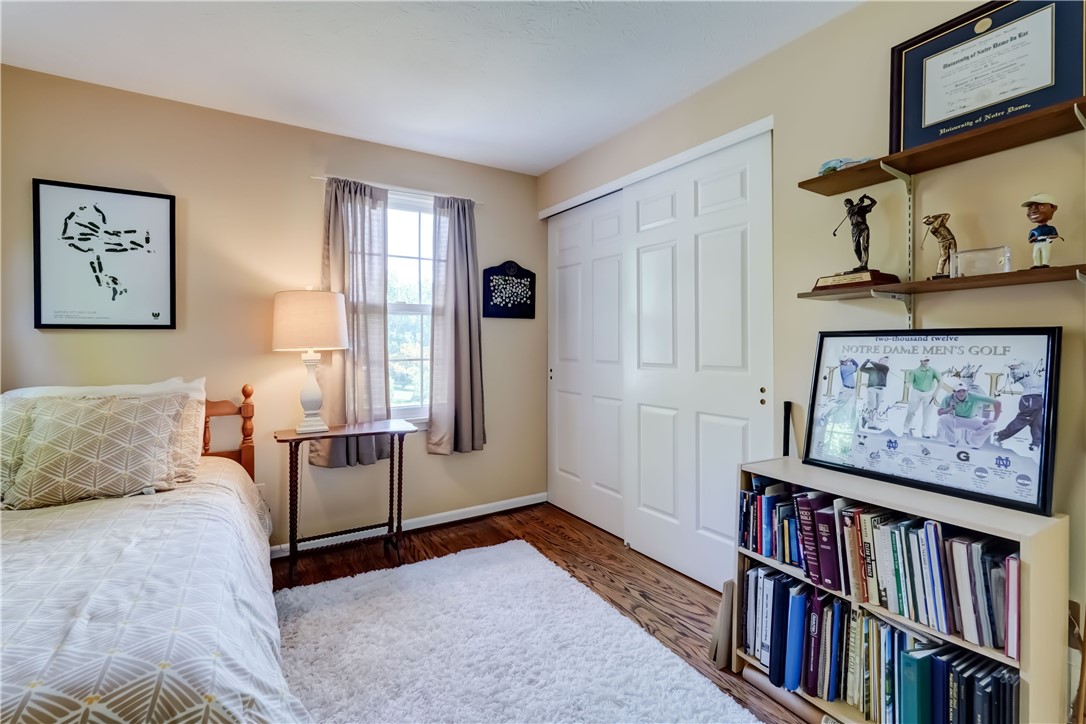 5 Hadley Drive Perinton, NY 14450 - Photo 27 of 50 One of four upstairs bedrooms, all with hardwood f