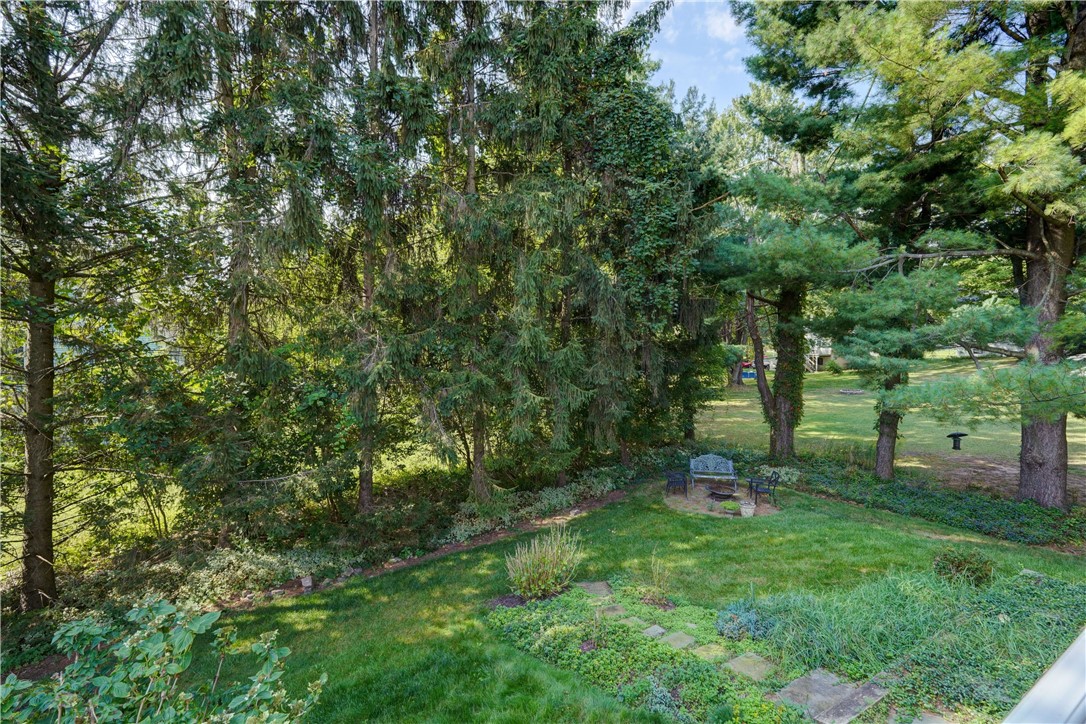 5 Hadley Drive Perinton, NY 14450 - Photo 44 of 50 Alternate view from the deck to the back yard.