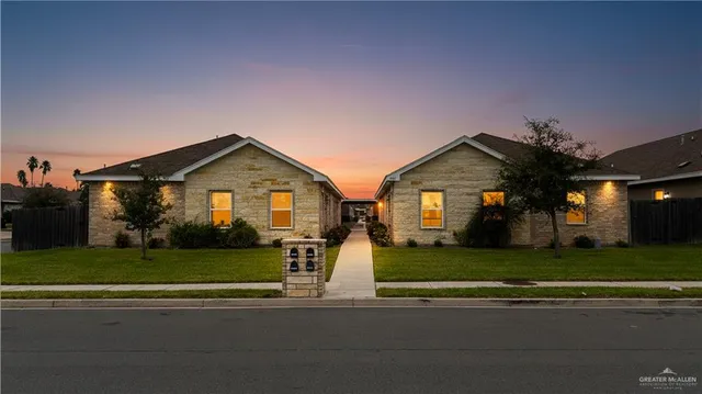 $995 | 1721 Harrison Street, Unit 4, Weslaco, TX 78599