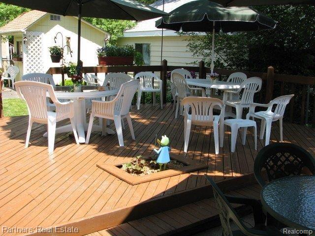 322 Maple Street Howell, MI 48843 - Photo 3 of 24 IMG_1311_1.JPG