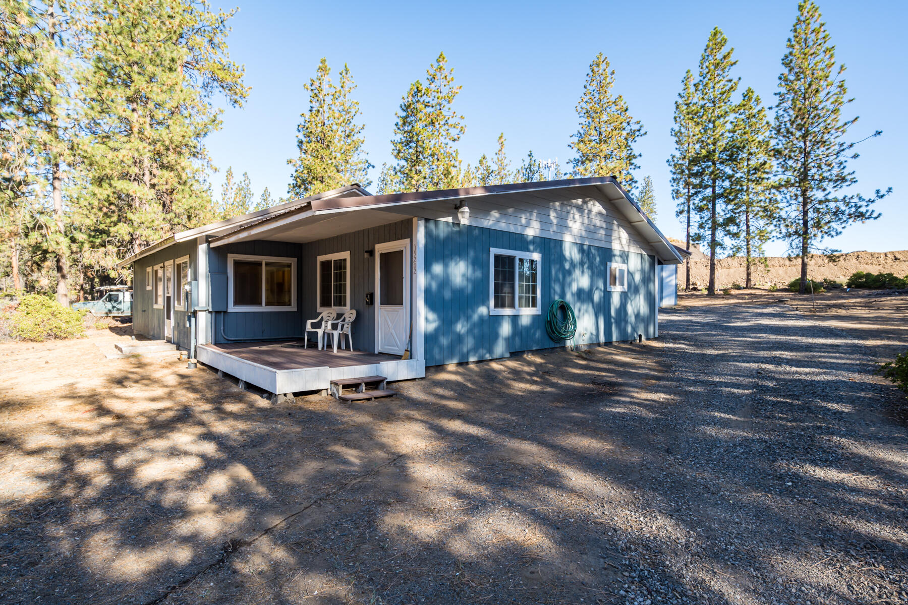 19202 Cherokee Road Bend, OR 97702 - Photo 4 of 34 4JH5_6434