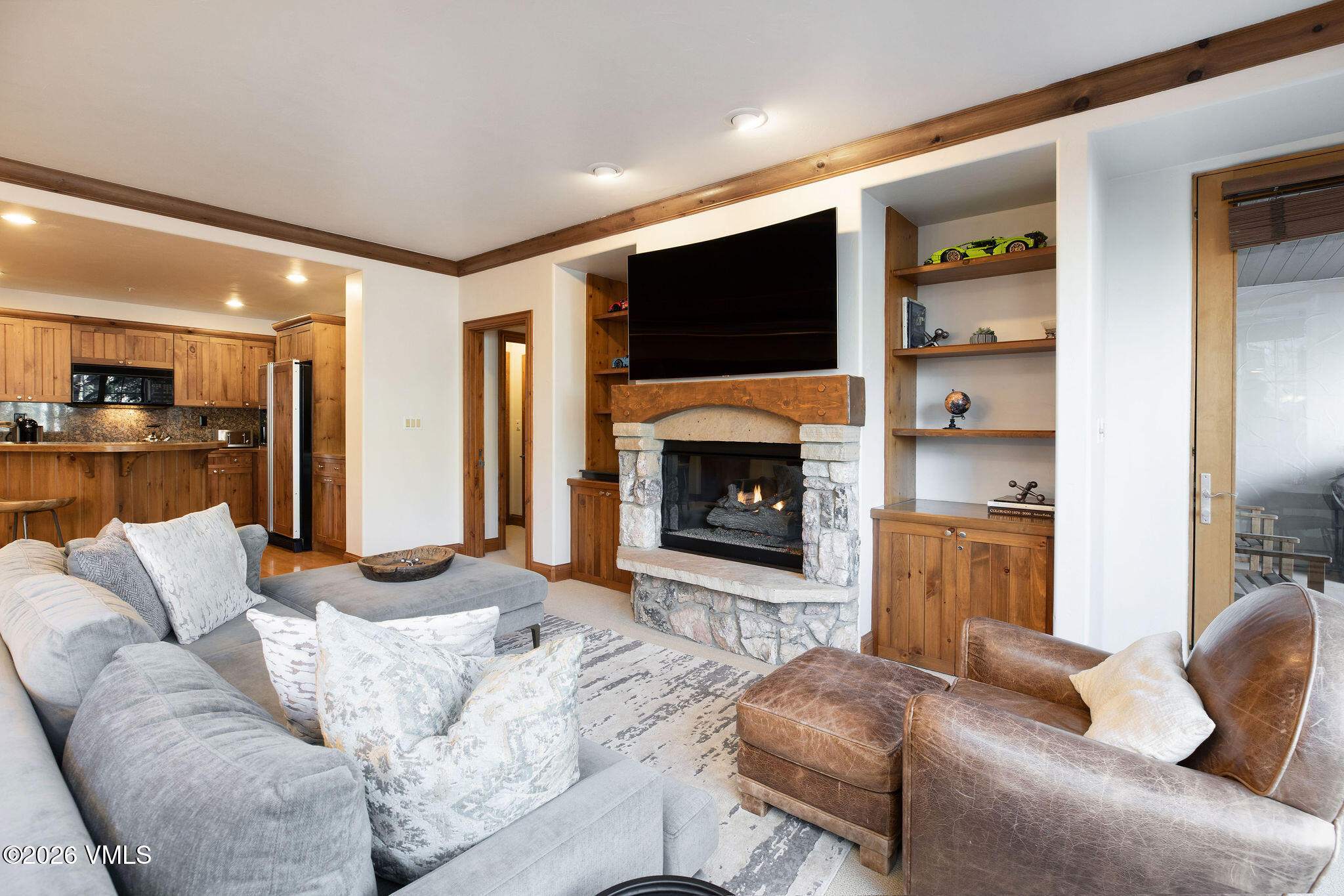 51 Offerson Road, Unit 111 Beaver Creek, CO 81620 - Photo 4 of 26 Living Room