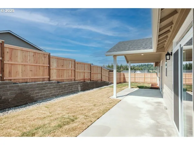 $820,000 | 774 Riley Drive Northeast, Silverton, OR 97381