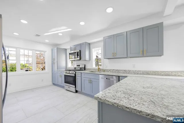 $999,000 | 137 Hartwich Street, Maywood, NJ 07607