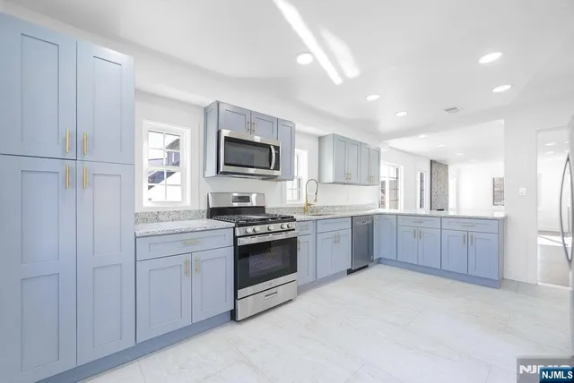 $999,000 | 137 Hartwich Street, Maywood, NJ 07607