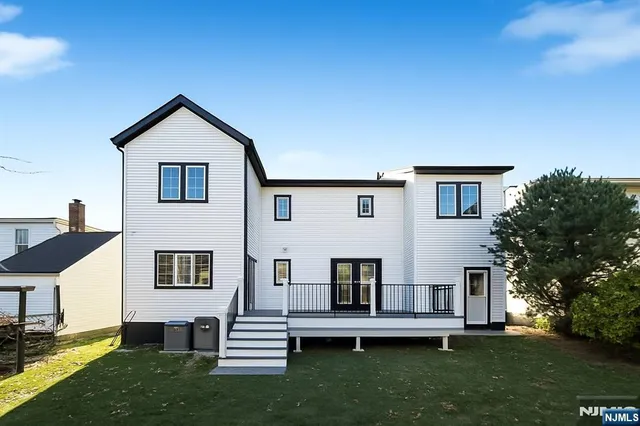 $999,000 | 137 Hartwich Street, Maywood, NJ 07607