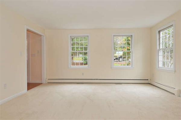 75 Harding Street Medfield, MA 02052 - Photo 7 of 15 Gallery Image 7