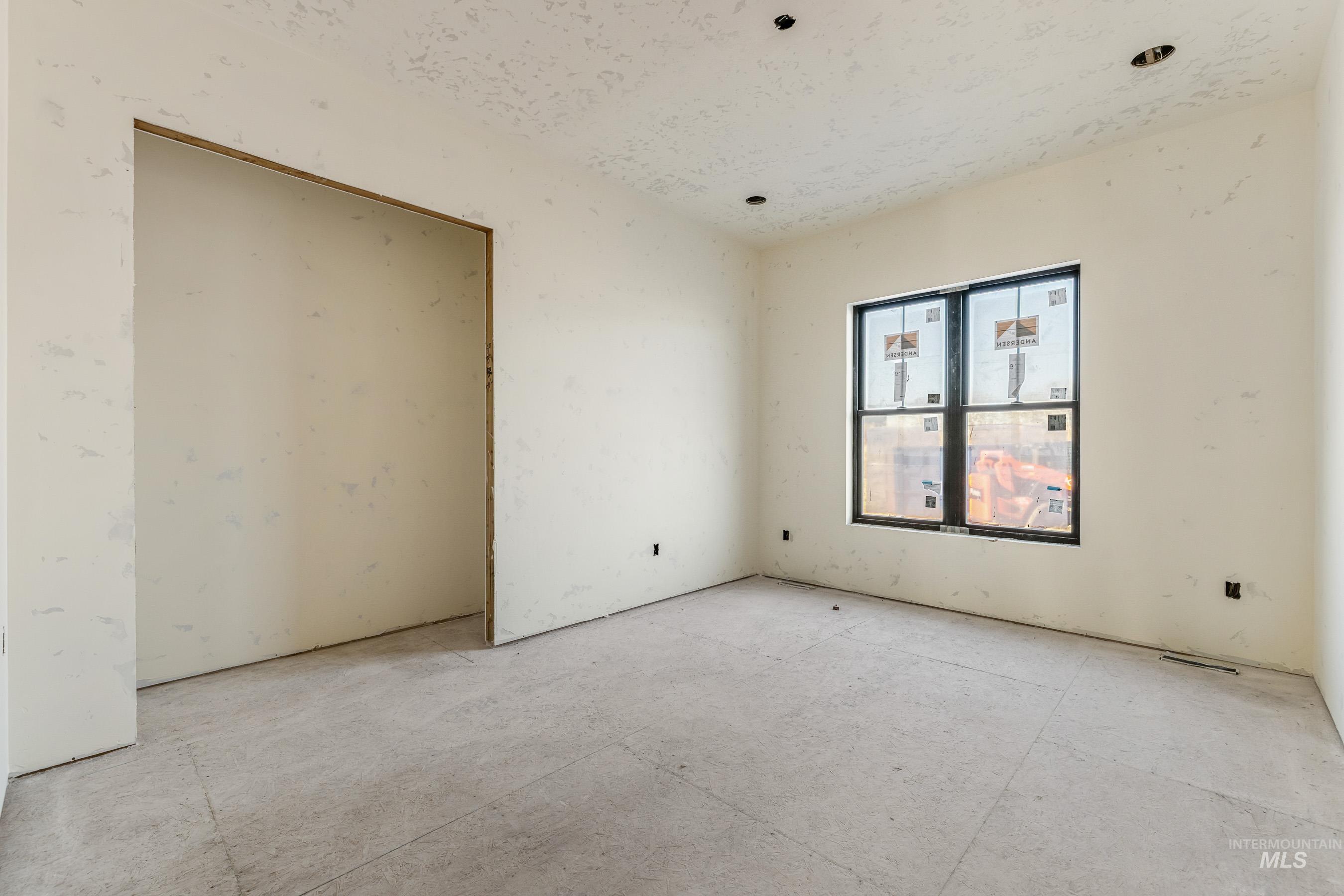 13910 Sky View Court, Unit 8 McCall, ID 83638 - Photo 30 of 40 View of empty room