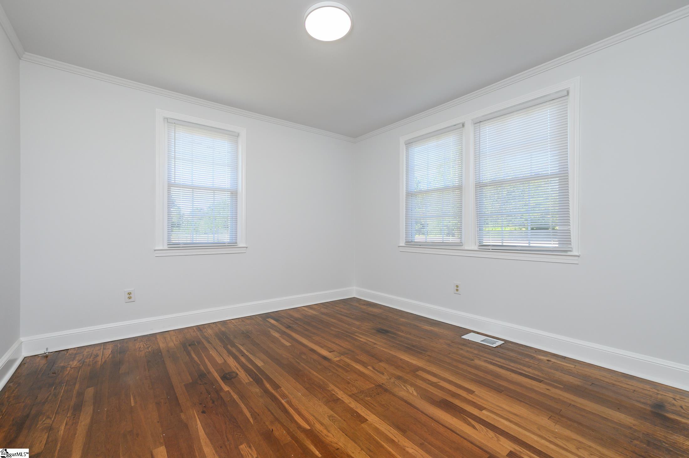 1780 North Old Laurens Road Fountain Inn, SC 29644 - Photo 11 of 26