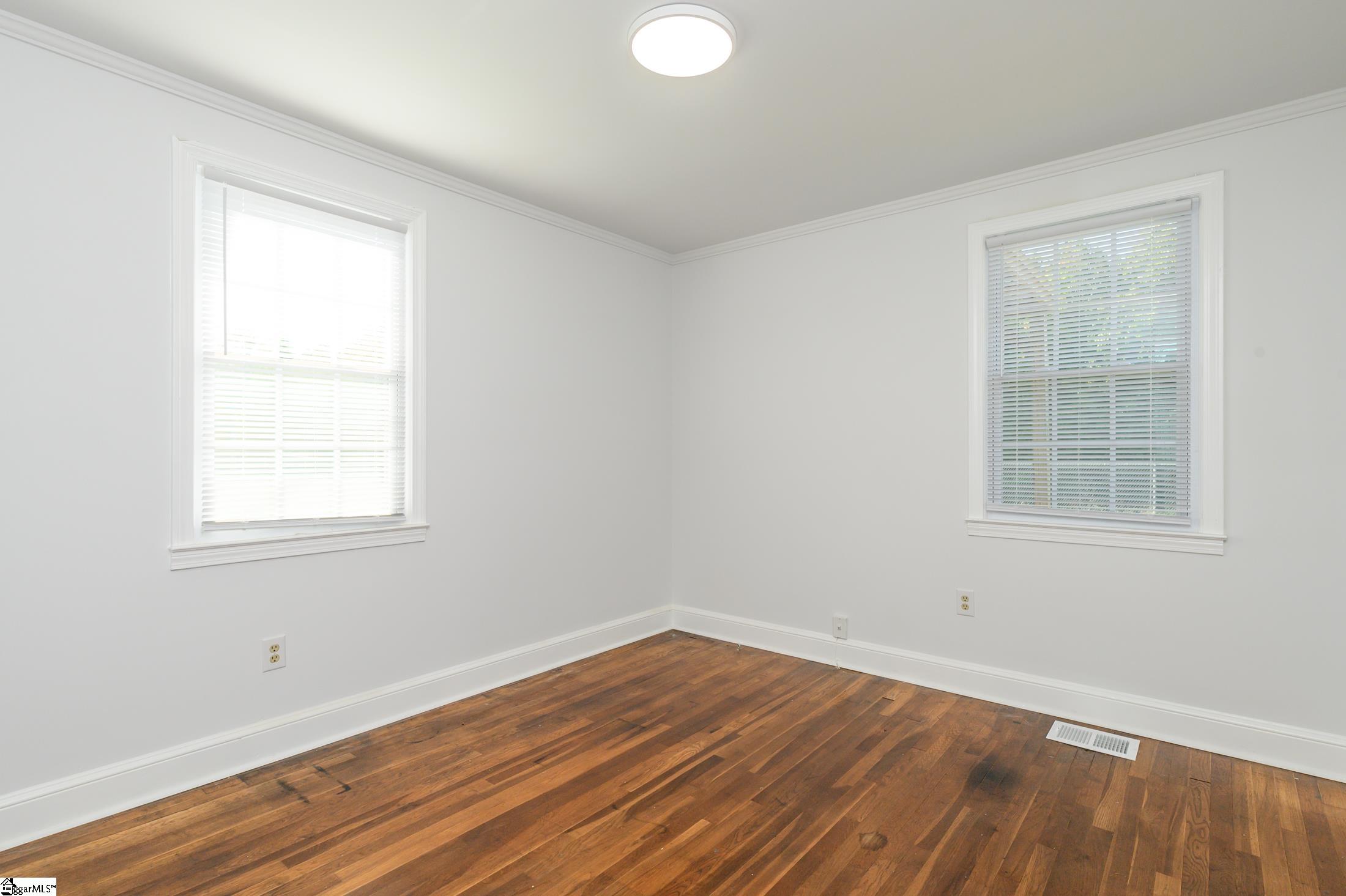 1780 North Old Laurens Road Fountain Inn, SC 29644 - Photo 13 of 26
