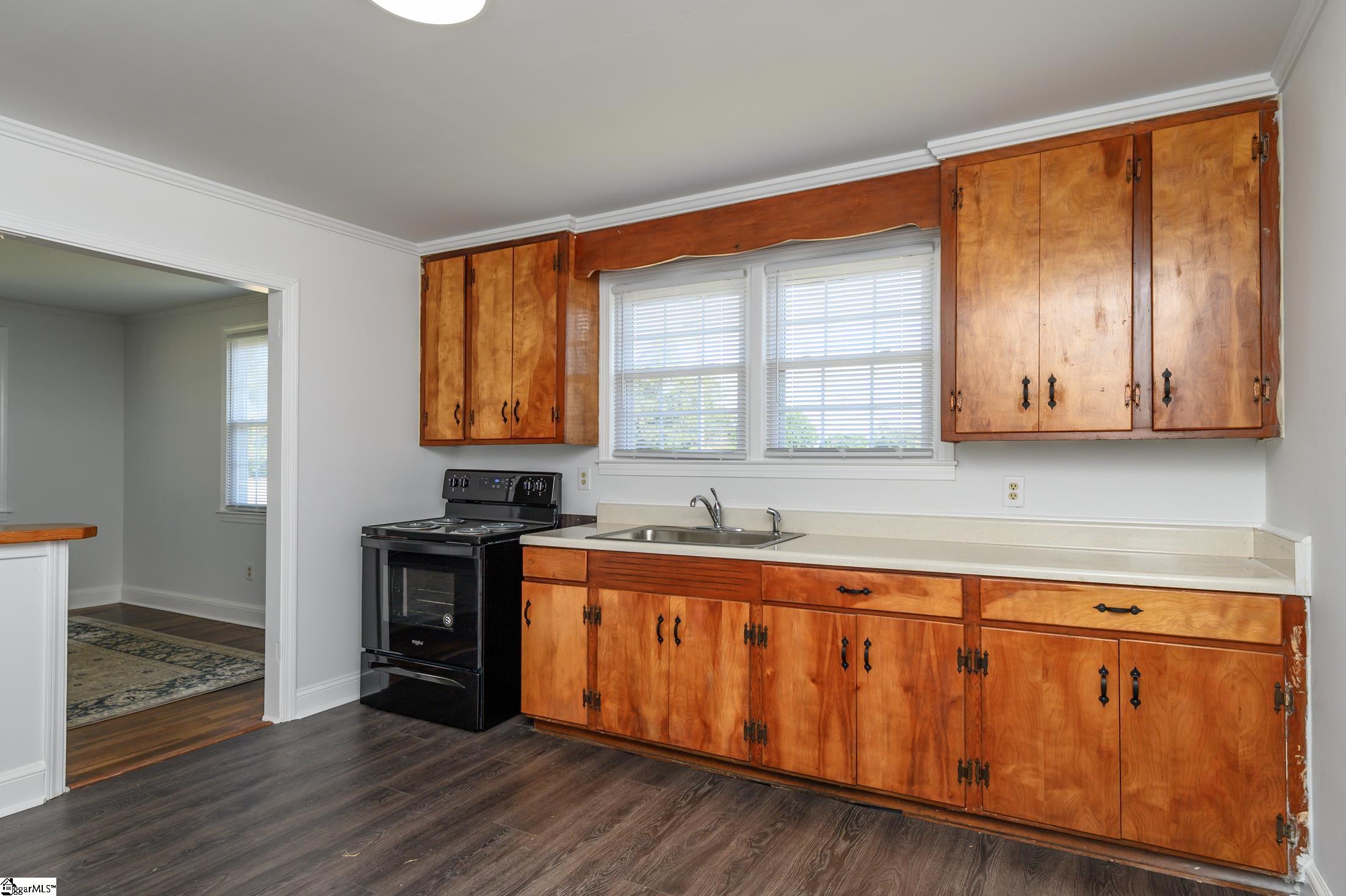 1780 North Old Laurens Road Fountain Inn, SC 29644 - Photo 6 of 26
