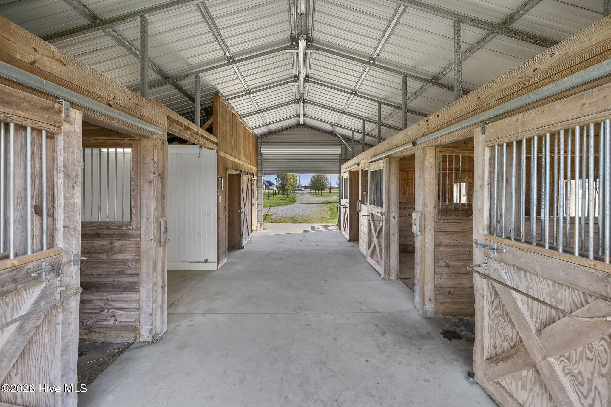 414 North Gregory Road Shawboro, NC 27973 - Photo 35 of 39 Barn