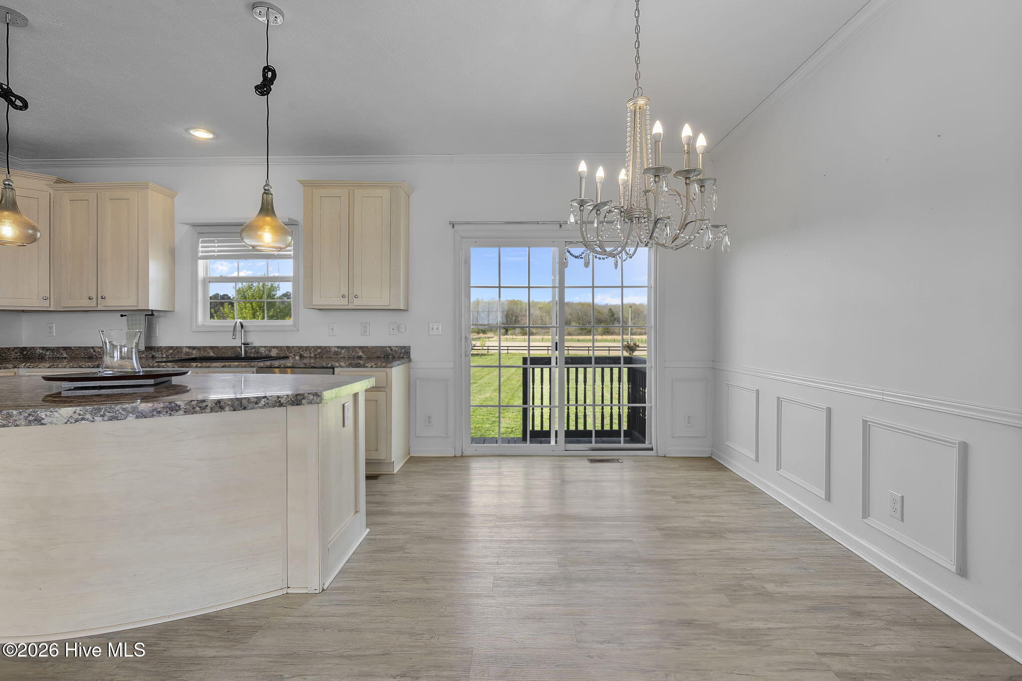 414 North Gregory Road Shawboro, NC 27973 - Photo 8 of 39 Eat in