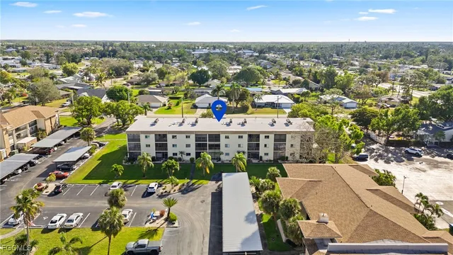 $100,000 | 2111 Barkeley Lane, Unit 19, Fort Myers, FL 33907