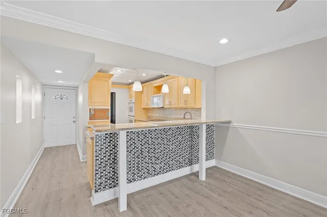 $100,000 | 2111 Barkeley Lane, Unit 19, Fort Myers, FL 33907