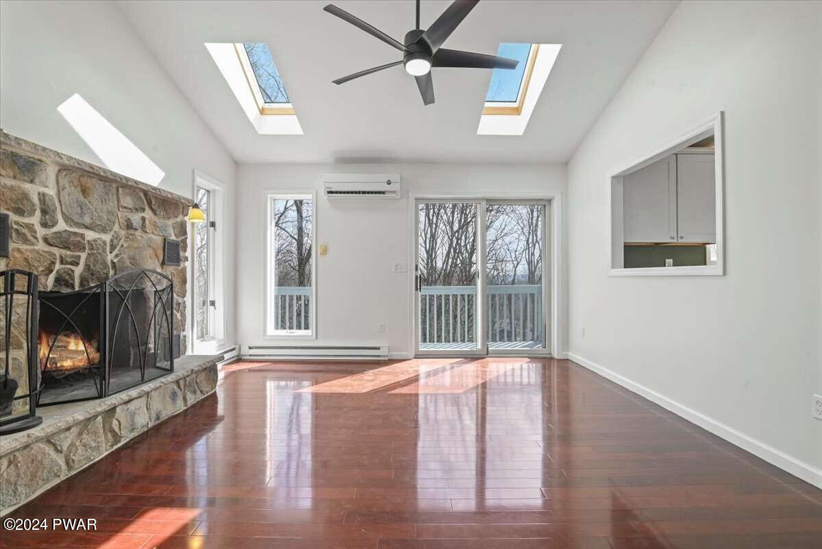 4410 Pine Ridge Drive West Bushkill, PA 18324 - Photo 5 of 31
