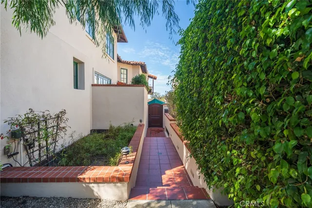 $1,799,000 | 2417 VÃa Campesina, Palos Verdes Estates, CA 90274