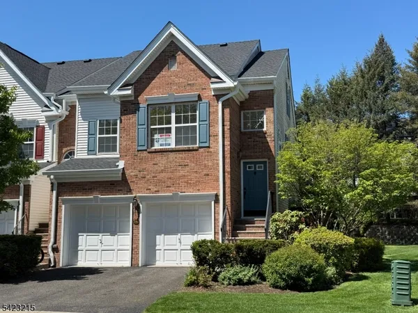 $769,900 | 330 Winthrop Drive, Unit 303, Nutley, NJ 07110