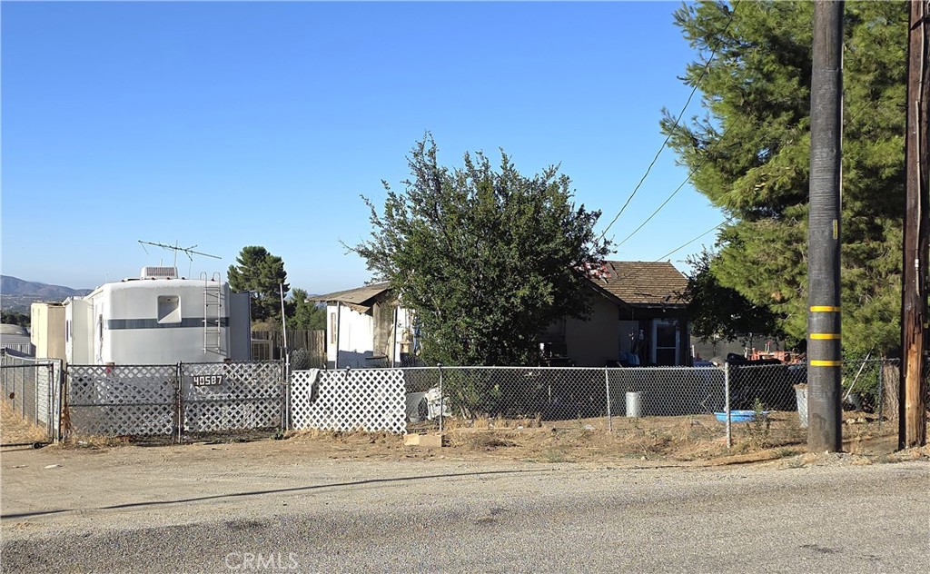 40587 Dutton Street Cherry Valley, CA 92223 - Photo 3 of 3