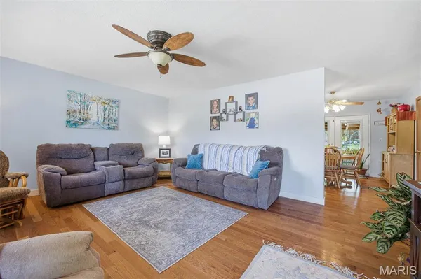 $239,900 | 446 North Oak Street, Trenton, IL 62293
