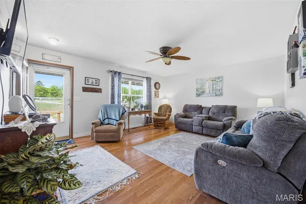 $239,900 | 446 North Oak Street, Trenton, IL 62293