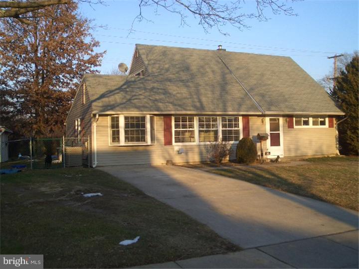 30 Cliff Road Levittown, PA 19057 - Photo 1 of 23 Exterior Front