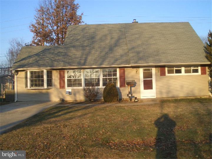 30 Cliff Road Levittown, PA 19057 - Photo 2 of 23 Exterior Front