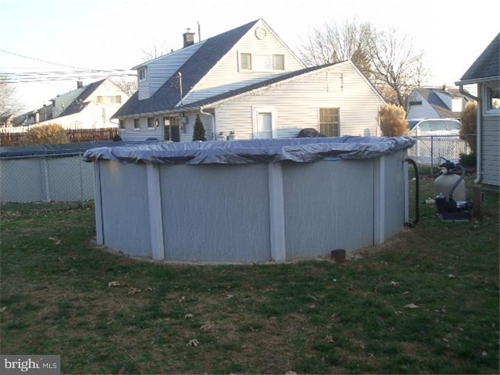 30 Cliff Road Levittown, PA 19057 - Photo 22 of 23 Pool