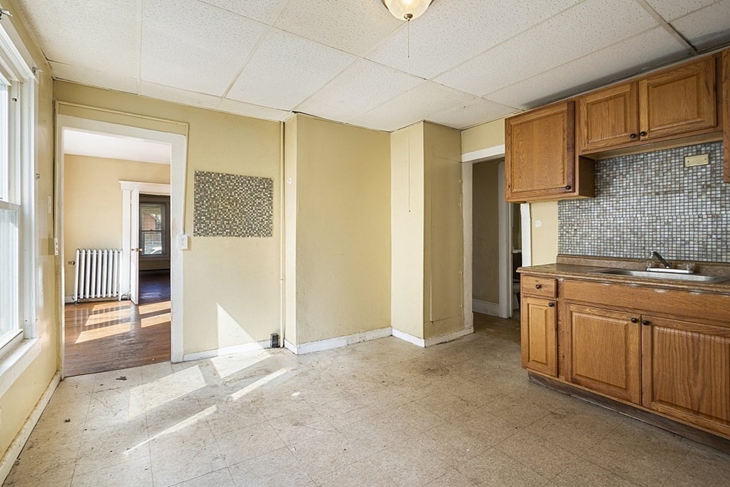 41-43 Reed Street Springfield, MA 01109 - Photo 24 of 42 Gallery Image 24