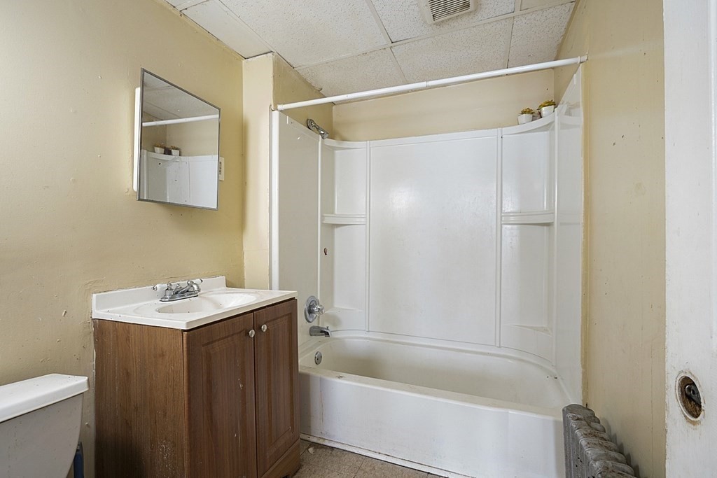41-43 Reed Street Springfield, MA 01109 - Photo 30 of 42 Gallery Image 30