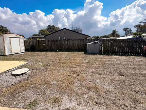 $2,450 | 4828 Gladiator Circle, Greenacres, FL 33463