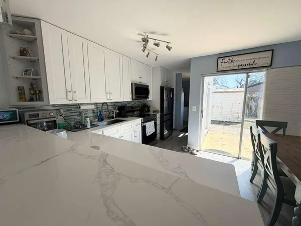 $2,450 | 4828 Gladiator Circle, Greenacres, FL 33463